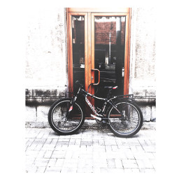 weekend bycicle windows sreetphotography